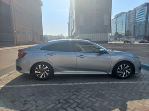 2017 <span class=keywords><strong>Honda</strong></span> <span class=keywords><strong>Civic</strong></span> 2.0L utilizzato con interni in pelle scura - Product Image 3