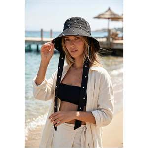 Sombrero tipo pescador negro para mujer con adornos de diamantes de imitación SPK17 - spk17-black - Product Image 3