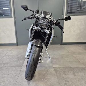 Disponible: V4 CR (Motocicleta) - Product Image 1