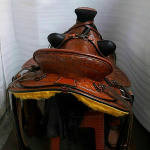 Nouvelle Selle Western en Cuir Premium de Haute Qualité, Sculptée à la Main avec Motifs Floraux, Style Western pour la Course de Barrières et la Randonnée Compétitive - Product Image 2