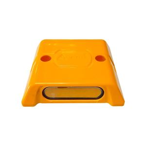 Lot de 10 clous de signalisation routière carrés réfléchissants jaunes en ABS - Product Image 2