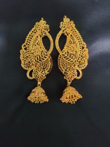 Boucles d'oreilles en vrac serties de boucles d'oreilles fantaisie en plaqué or 22CT à la mode à vendre par les exportateurs indiens - Product Image 4