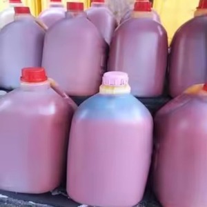 Crude Palm Oil Available in Bulk High Quality Organic Food-grade 100% Pure Natural Oil for Cooking Wholesale Price For Sale - Product Image 1