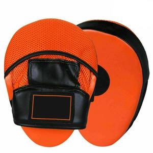 Almohadillas de enfoque pesadas de cuero genuino para hombre, manoplas de boxeo clásicas para almohadilla de gimnasio, trabajo y rendimiento de impacto - Product Image 1