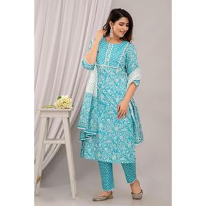 Light Blue Chiffon Floral Print Kurta with Yoke Design Three Quarter Sleeves & Coordinating Trousers & Dupatta - Product Image 4