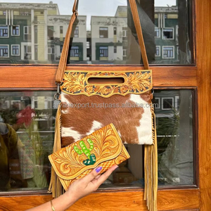 Nuevo bolso occidental hecho a mano con pelo en piel oculta y bolso de mano de cuero con estampado Floral en relieve, conjuntos combinados de Venta caliente - Product Image 2