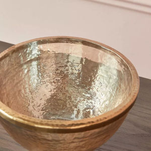 Elégant bol de service rond en métal et en verre pour les aliments et les fruits, idéal pour la vaisselle d'hôtel et de restaurant. - Product Image 4