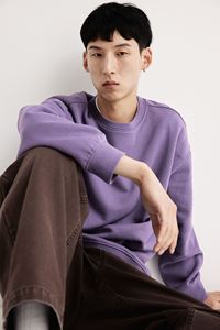 Sweat-shirt à manches longues violet pour homme, coupe ample, tissu en coton et polyester avec col bordé de côtes, épaules tombantes pour l'hiver - Product Image 5