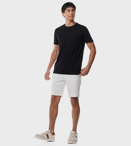 "Camisetas de algodón de lujo | Prendas de costura fina | Camisetas personalizadas OEM de primera calidad | Exportador de ropa de confianza Pakistán" - Product Image 3