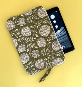 Verde Oliva 100% algodón duradero impermeable de lujo acolchado funda para portátil Vintage negocios hecho a mano Simple iPad Tablet cremallera - Product Image 1