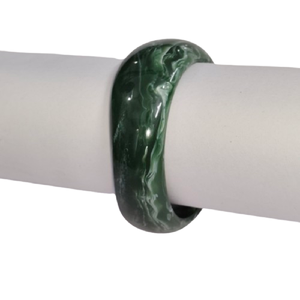 Bracelet en résine marbrée vert émeraude foncé, motif tourbillon organique épais, bracelet en acrylique, bijoux de créateur volumineux pour femmes, durable - Product Image 3