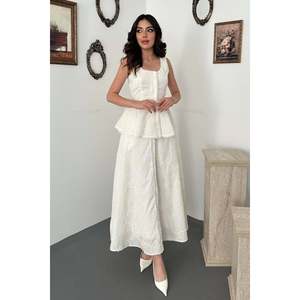 Conjunto de Blusa y Falda de Encaje Bordado Blanco - Blanco - Product Image 2