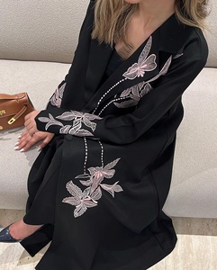 ชุดอาบายะผ้าไหมซาตินหรูหราสั่งทำพิเศษสำหรับผู้หญิง ชุดอิสลาม แขนระบาย ป้องกันรอยยับ งานแฮนด์เมด คุณภาพสูง สำหรับการละหมาด ทุกฤดูกาล - Product Image 2