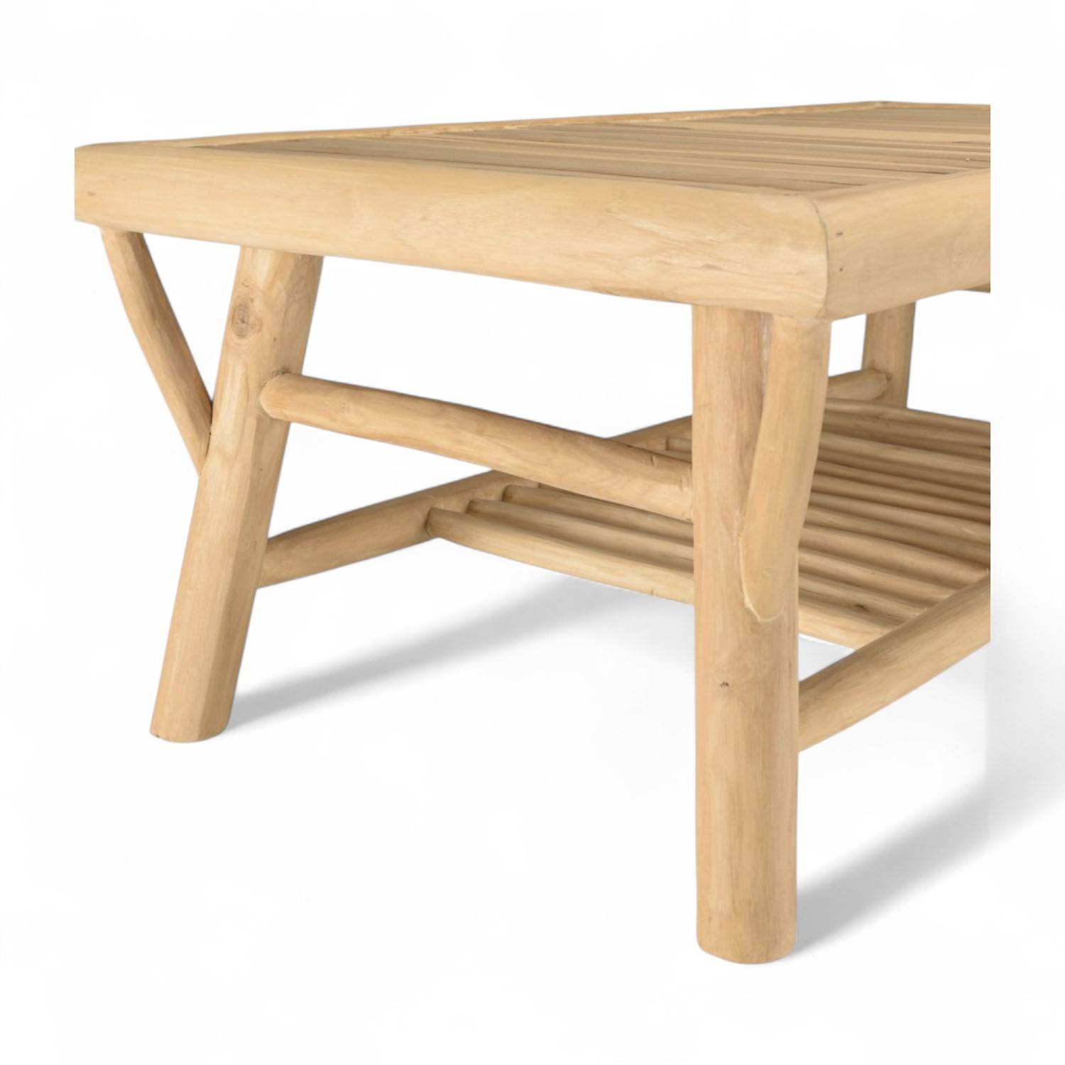 กิ่งก้านไม้สักเบาฟอกขาว