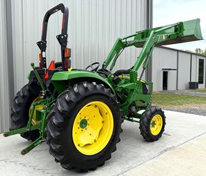 Achetez maintenant Fourniture directe John Deer 3038E Tracteur agricole Compact 3 Cylindres moteur diesel 31hp Machinerie agricole à vendre - Product Image 5