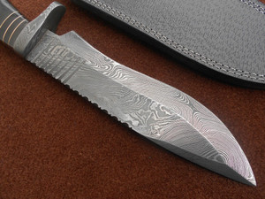 Beau couteau Bowie de chasse en acier damas fait à la main personnalisé poignée en os gaine en cuir OEM pris en charge pour un usage industriel. - Product Image 5