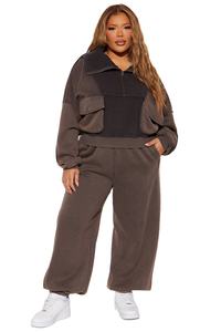 Conjunto Deportivo Personalizado para Mujer con Pedrería, Sudadera con Capucha y Pantalones Acampanados, Estilo Urbano - Product Image 2