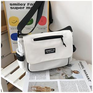 กระเป๋าแมสเซนเจอร์สะพายข้างของ2024ผ้าไนลอนความจุมากสไตล์แฟชั่นเรียบง่ายปักลายสำหรับผู้หญิง - Product Image 4