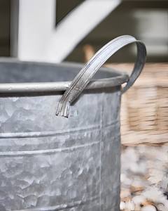 Lot de 3 bacs à fleurs en métal fabriqués par Sukavina du Vietnam - Product Image 3