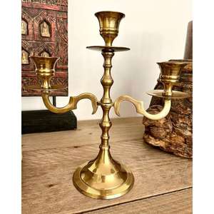 Bougeoir de style vintage, candélabres en métal fabriqués à la main, accessoires de décoration intérieure de table en métal durable, bougeoir à 3 bras - Product Image 2