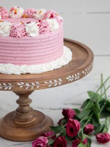 Support à gâteau en bois naturel fait à la main, support à dessert en bois rustique, finition bois de qualité supérieure, pour mariage et décoration intérieure par Quality Enterprises - Product Image 5