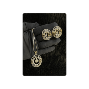 Ensemble pendentif et boucle d'oreille en diamant naturel fabriqué en or 14 carats avec exportation de pureté Vs Si du fabricant indien de bijoux de mode - Product Image 4