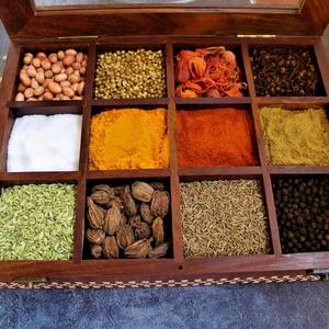 Boîte à épices en bois écologique de bonne qualité pour l'organisation du comptoir de cuisine et de la table à manger, disponible en gros - Product Image 3