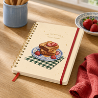 Carnet de recettes LABON personnalisé pour French Toast, couverture rigide crème, impression 4 couleurs, sirop, fraises, motif floral bleu, reliure spirale dorée