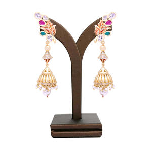 Pendientes colgantes elegantes tradicionales AD colgantes de oro de moda joyería de moda de latón personalizada chapado en oro mate para bodas - Product Image 1