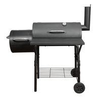 Barbecue à charbon de bois de type tonneau Grill Factory, petit modèle pour patio extérieur, avec fumoir décalé et roues, idéal pour les rassemblements de week-end dans le jardin