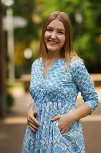Vestido de Algodón Estampado a Mano Amaya, Estilo Bohemio, Floral, Blanco y Azul, Moda Ética - Product Image 3