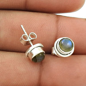 Meilleures ventes Nouveau design Boucles d'oreilles en argent sterling 925 avec pierres précieuses en labradorite naturelle de forme ronde pour elle Bijoux faits à la main - Product Image 1