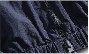 แจ็คเก็ตผู้ชายลายพรางมีฮู้ดแบบบางระบายอากาศได้ดีกันน้ำป้องกันแสงแดดทรงหลวมพอดีตัวสำหรับฤดูใบไม้ผลิ - Product Image 5