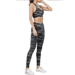 Ensemble de yoga respirant et durable avec soutien-gorge à col suspendu, pantalons, hauts - Logo personnalisé, leggings de course à manches longues, shorts - Product Image 4