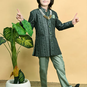 Sherwani de Luxe Traditionnel en Soie Longueur Genou pour Garçons – Tenue de Mariage et de Fête pour Enfants, Élégance Royale, Finition Infroissable - Product Image 1