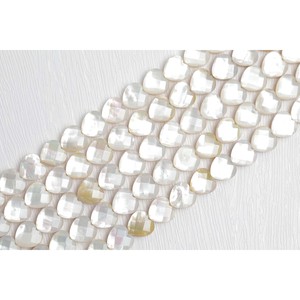 Perles en vrac en forme de cœur scintillant - Product Image 4