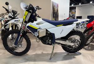 <span class=keywords><strong>SUPER</strong></span> OFERTA DE VENTAS 2025-2026 For-Husqvarna <span class=keywords><strong>TE</strong></span> 150 (rebajada) Nueva motocicleta Dirt Bike lista para exportar a todo el mundo - Product Image 5