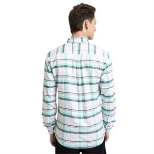 Camisa a cuadros de algodón 100% de moda para hombre, cómoda, transpirable, abotonada con un diseño de cuadros clásico, Perfecta para negocios - Product Image 6
