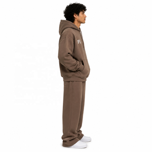 Nouvel ensemble de survêtement confortable deux pièces avec sweats à capuche surdimensionnés et épais, personnalisés et gaufrés, et pantalons de jogging à jambes larges - Fournisseur ODM - Product Image 2