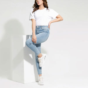 Nuevos Diseños de Jeans Ajustados Transpirables con Logotipo Personalizado y Bolsillos, Algodón de Alta Calidad para Mujer, Venta al Por Mayor - Product Image 4