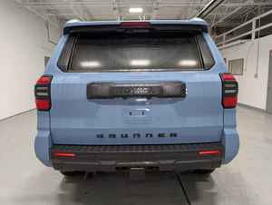 Toyota 4Runner TRD Premium 4WD I FORCE MAX 4.1-6L Turbo Hybride 4 Cylindres Automatique Sièges en Cuir Panoramique d'occasion 2024 - Product Image 3