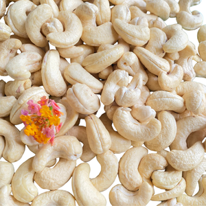 Frutos de anacardos de proveedor de confianza, anacardos 2024, anacardos Ww180 de Santigo Vietnam - Product Image 1