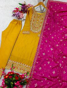 Top de fête de créateur-Pent et Dupatta avec Ravet-Moti Work - Product Image 3