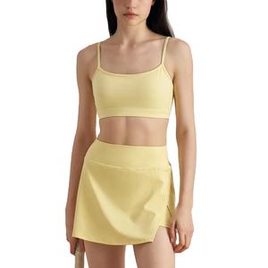 Soutien-gorge de sport simple à col en U grande taille pour femme, respirant, idéal pour le yoga et le fitness, avec fermeture avant - Product Image 1