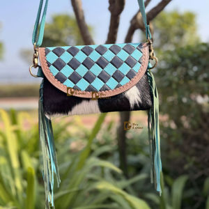 Nuevo Bolso de Cuero con Flecos Hecho a Mano por Diseñador, Estilo Bohemio Gitano, Piel de Vaca, Color Turquesa, Hecho a Mano, Estilo Occidental, Patrón de Cuadros - Product Image 1