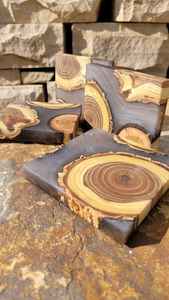 Dessous de verre en bois et résine de style classique faits à la main et personnalisés, napperon en silicone de différentes tailles - Product Image 2