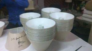 กรอบเหล็กเคลือบผงสีขาวแบบทันสมัยครอบโคมไฟตั้งพื้นสำหรับใช้ในโรงแรมและร้านอาหาร - Product Image 3