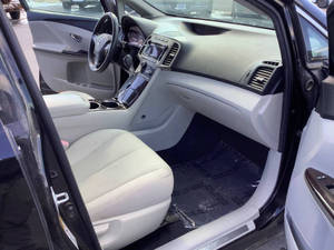 Auto Usado de Calidad a Precio Accesible, Toyota Venza 2011, Volante a la Izquierda - Product Image 4