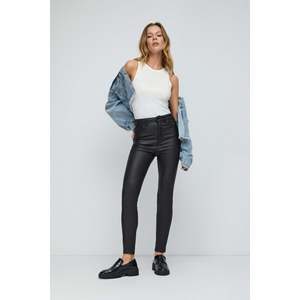 Collection de pantalons décontractés pour femmes 100% coton longueur midi - Product Image 1