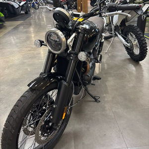 Oferta al Mejor Precio, Motocicletas Triumph Scrambler 1200 X Modern Classic 2025/2026, Nuevas en Stock con 3 Años de Garantía - Product Image 1
